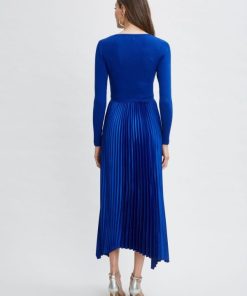 Deniscarl.shop570ecc140f 5